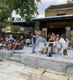 3 Dragons Sports Bar