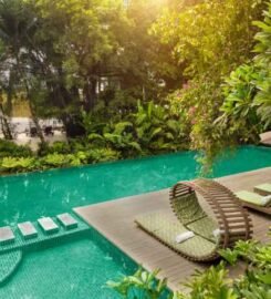 An Lam Retreats Saigon River