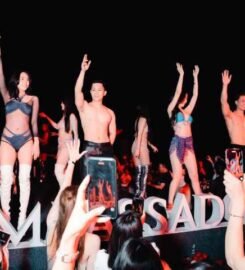 Du Thuyền Ambassador Hạ Long