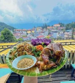 Tiệm Gà Túk Túk – SaPa