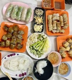 Nemsihom ແໜມເນືອງສີຫອມ ຮ້ານເກົ່າເຈົ້າເດີມ