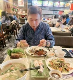 武 鼎越豐越南麵食館