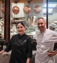 Nén Light Restaurant