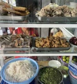 Trân Bún Chả Cá Naxai